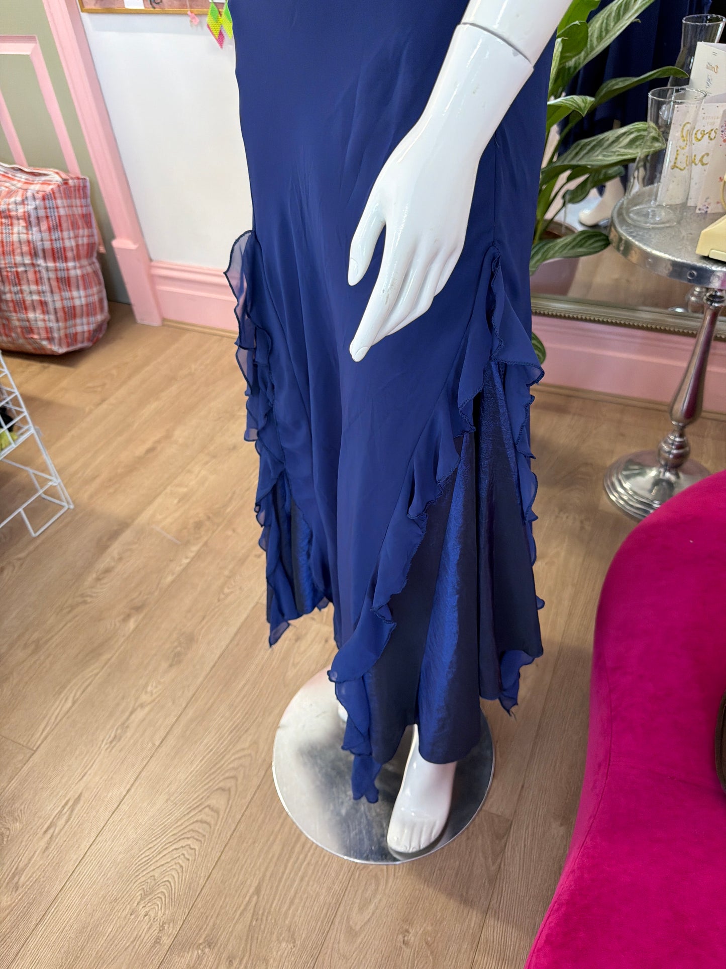 411 Purple formal dress good for prom
