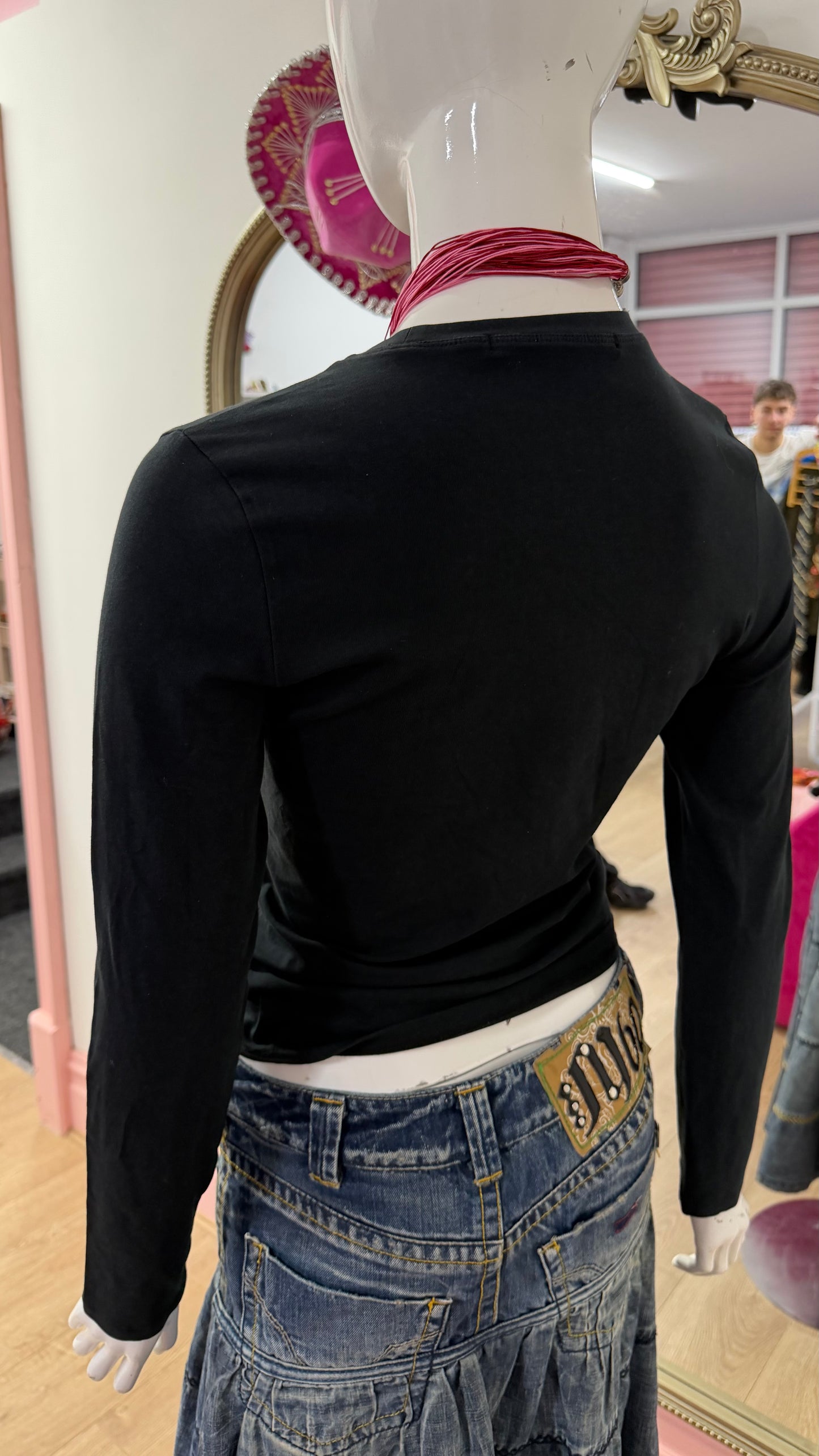 127 Tommy Hilfiger top