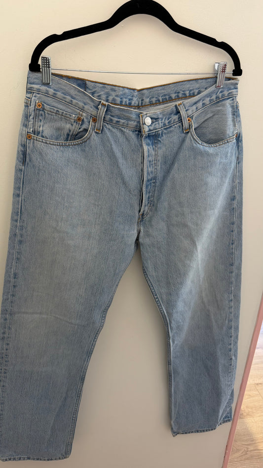 365 Levi’s 501 jeans W36” L32”
