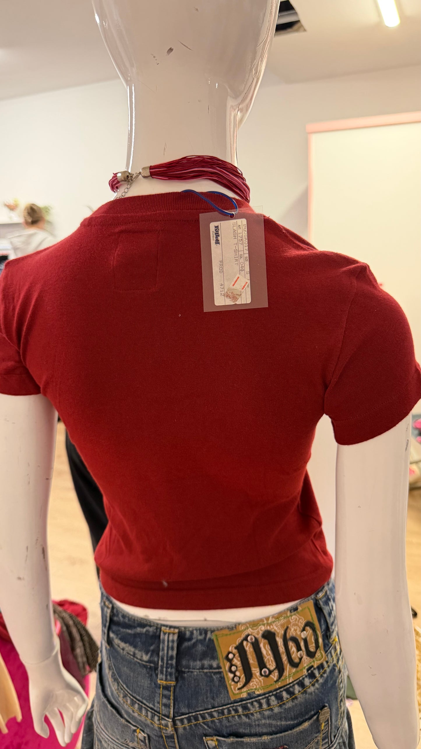 99 Killah babe red top