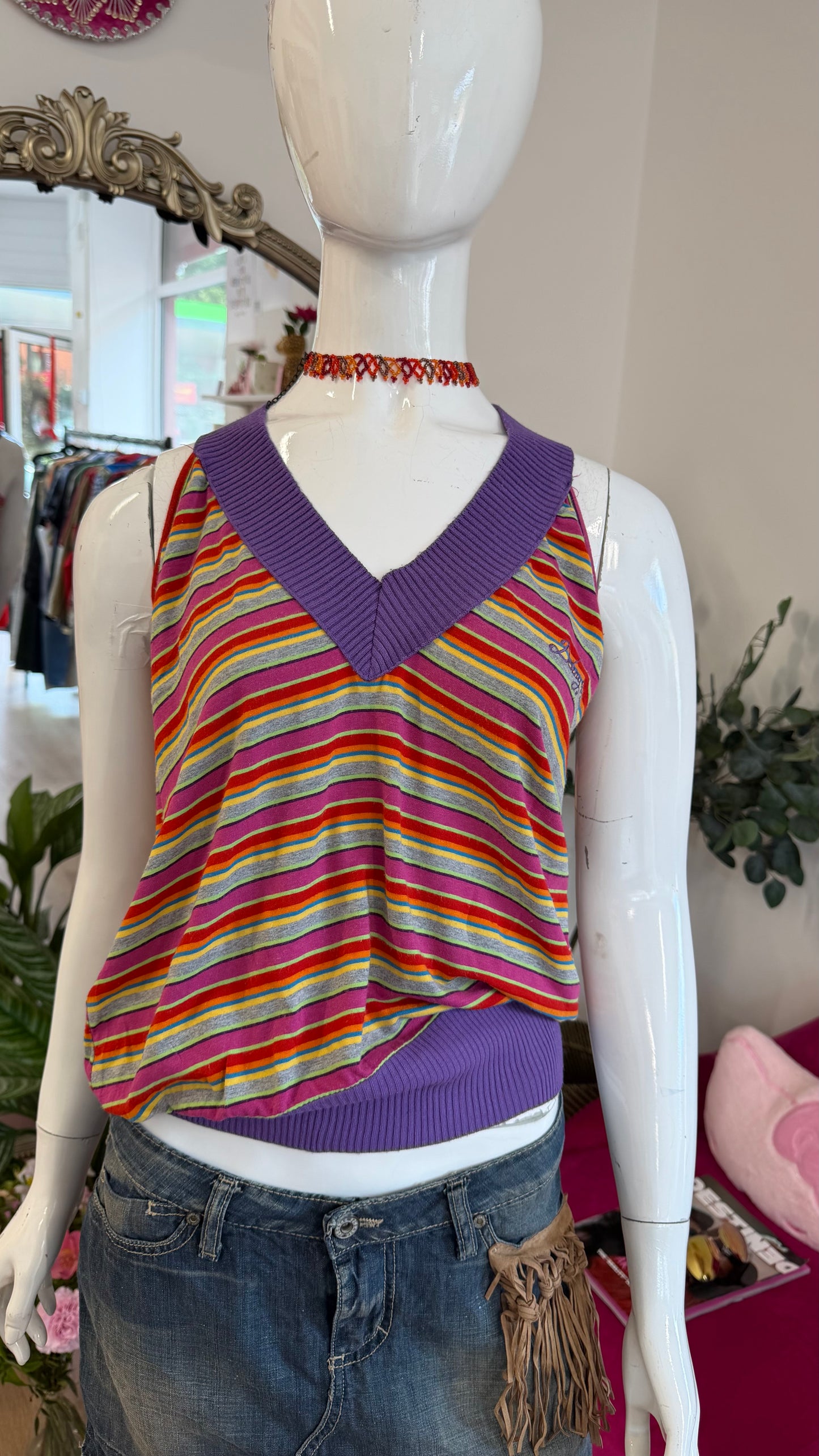 321 Denny Rose multi coloured v neck top