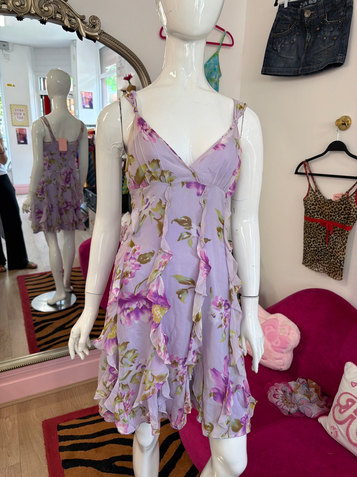 653 Lilac 100% silk floral dress Size 8/10