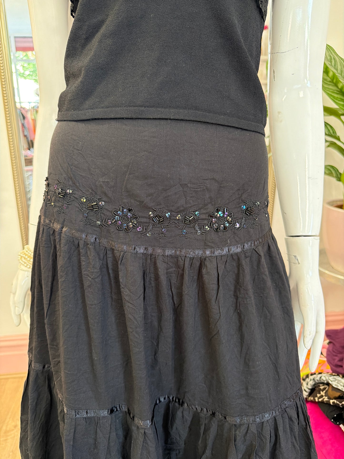 525 Black maxi skirt