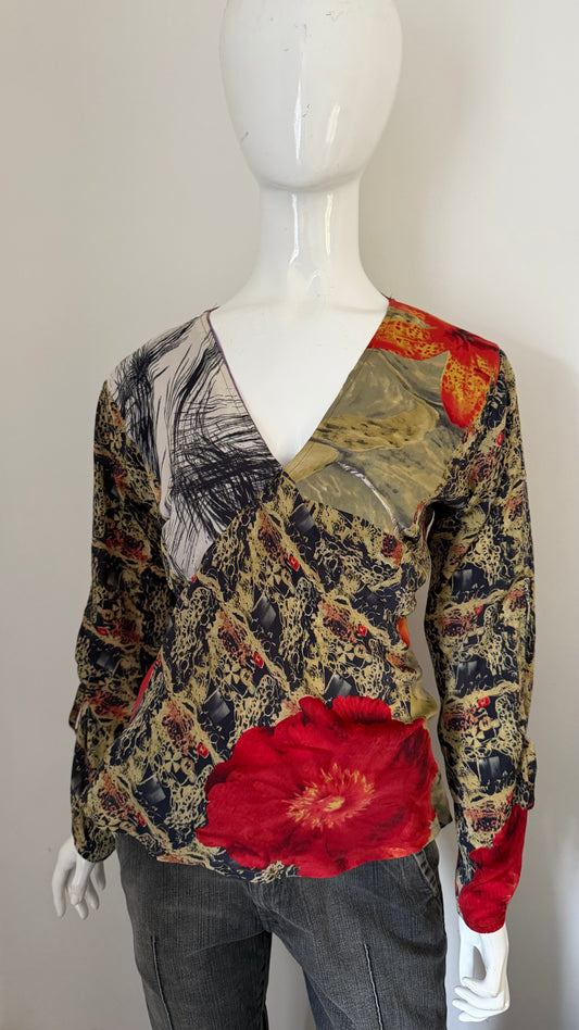 31 Long sleeve floral top