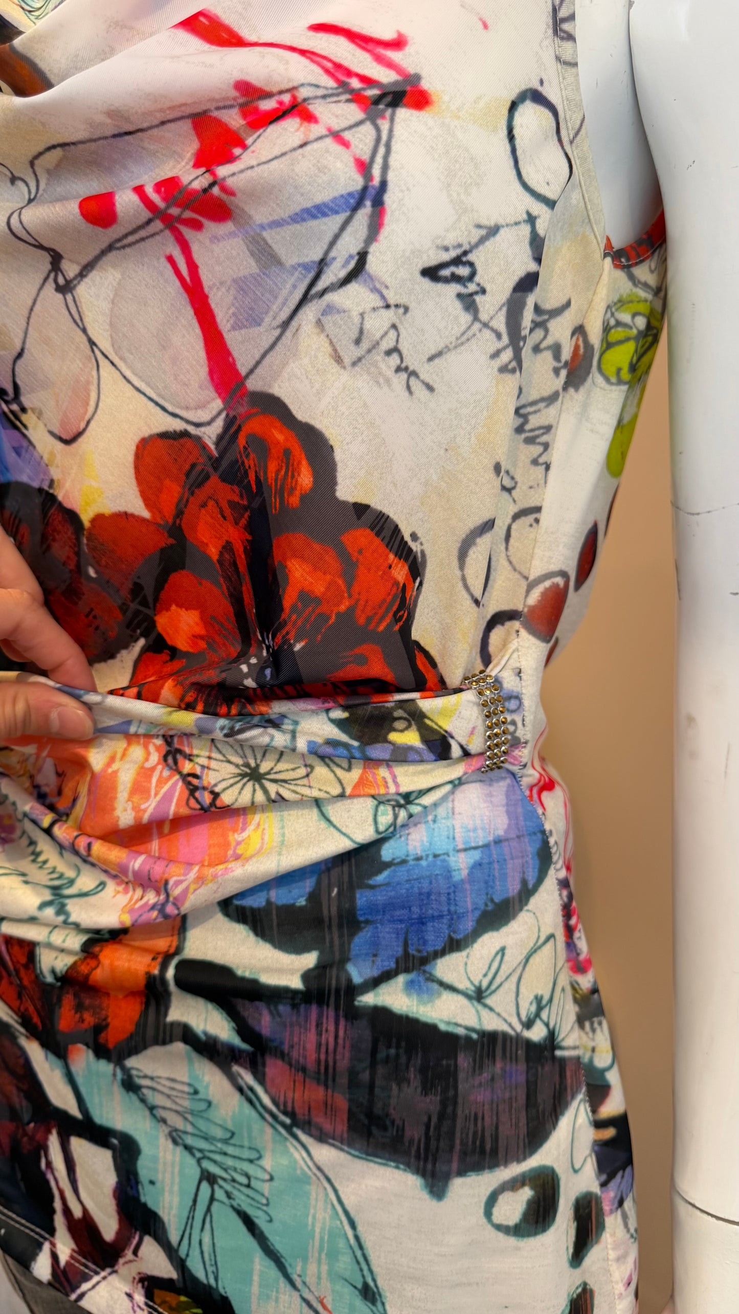 21 Multi coloured top