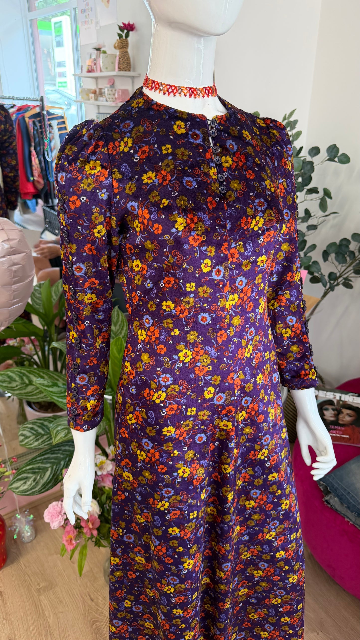 327 1970s purple floral long dress