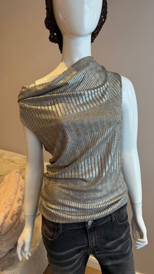 11 Silver ribbed top