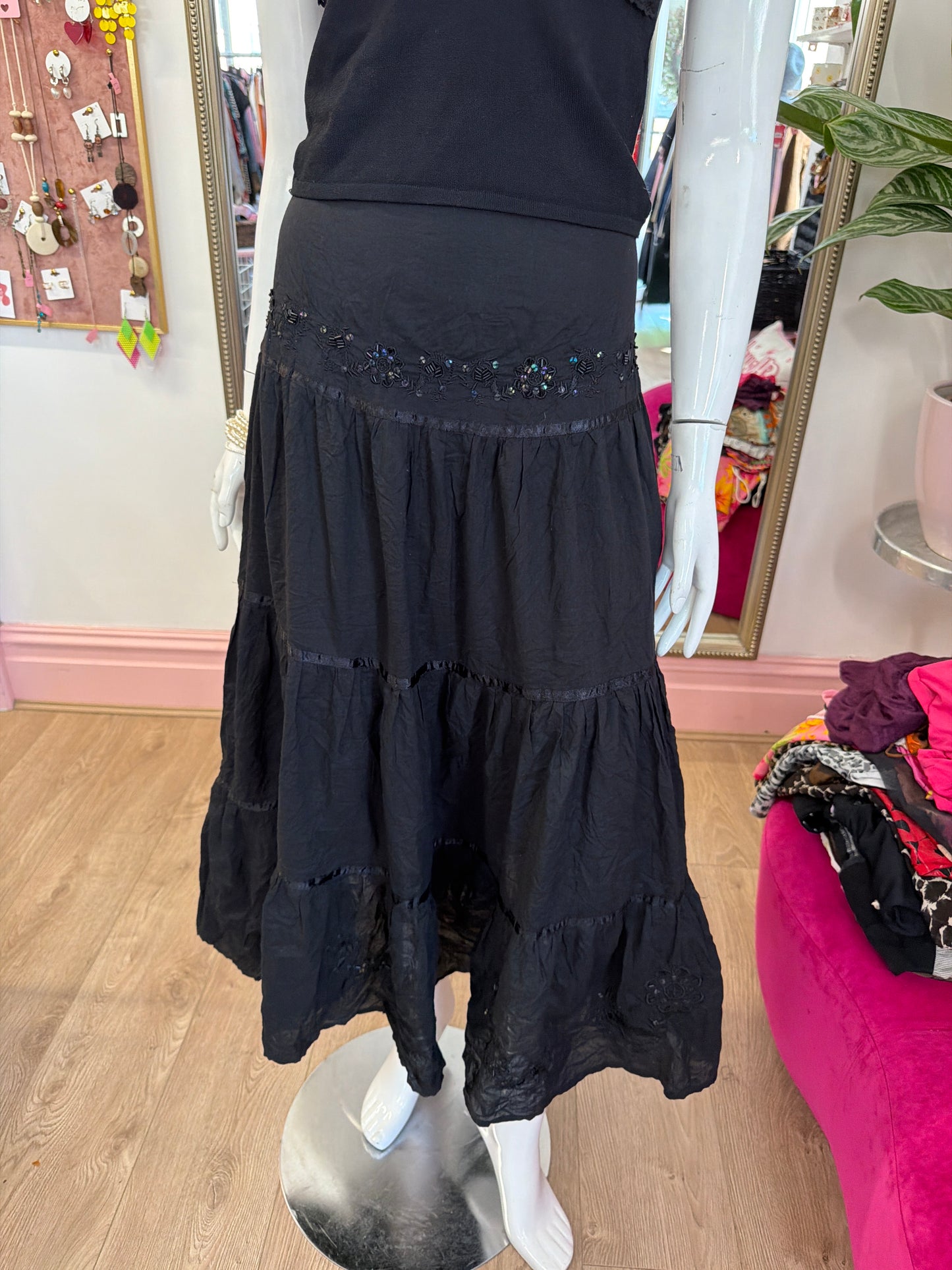 525 Black maxi skirt