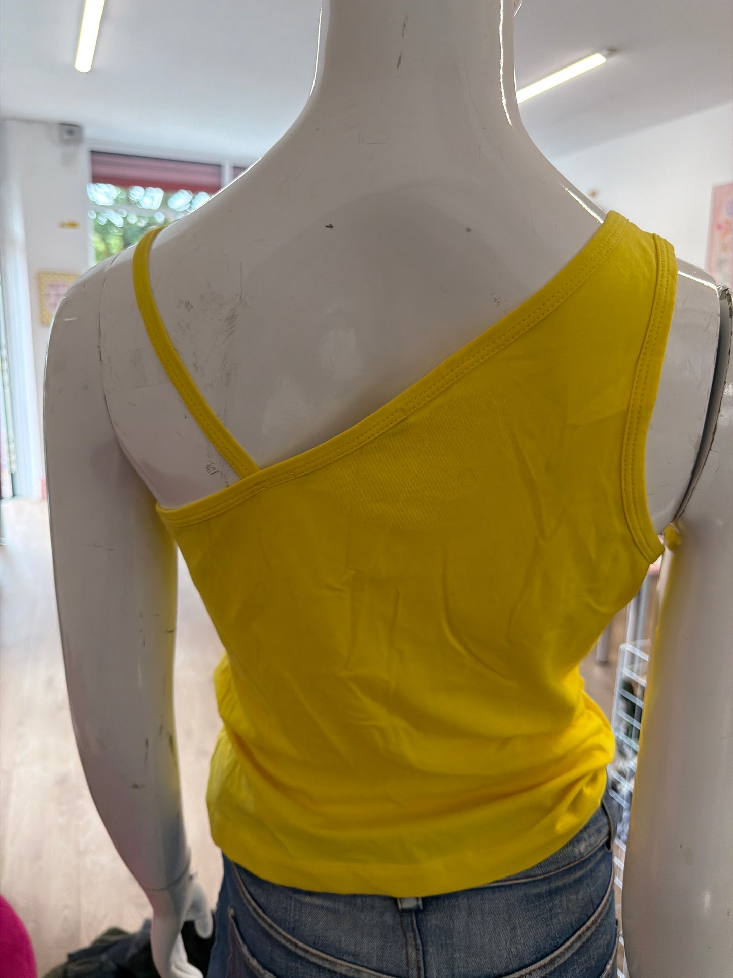 524 Liu Jo yellow top