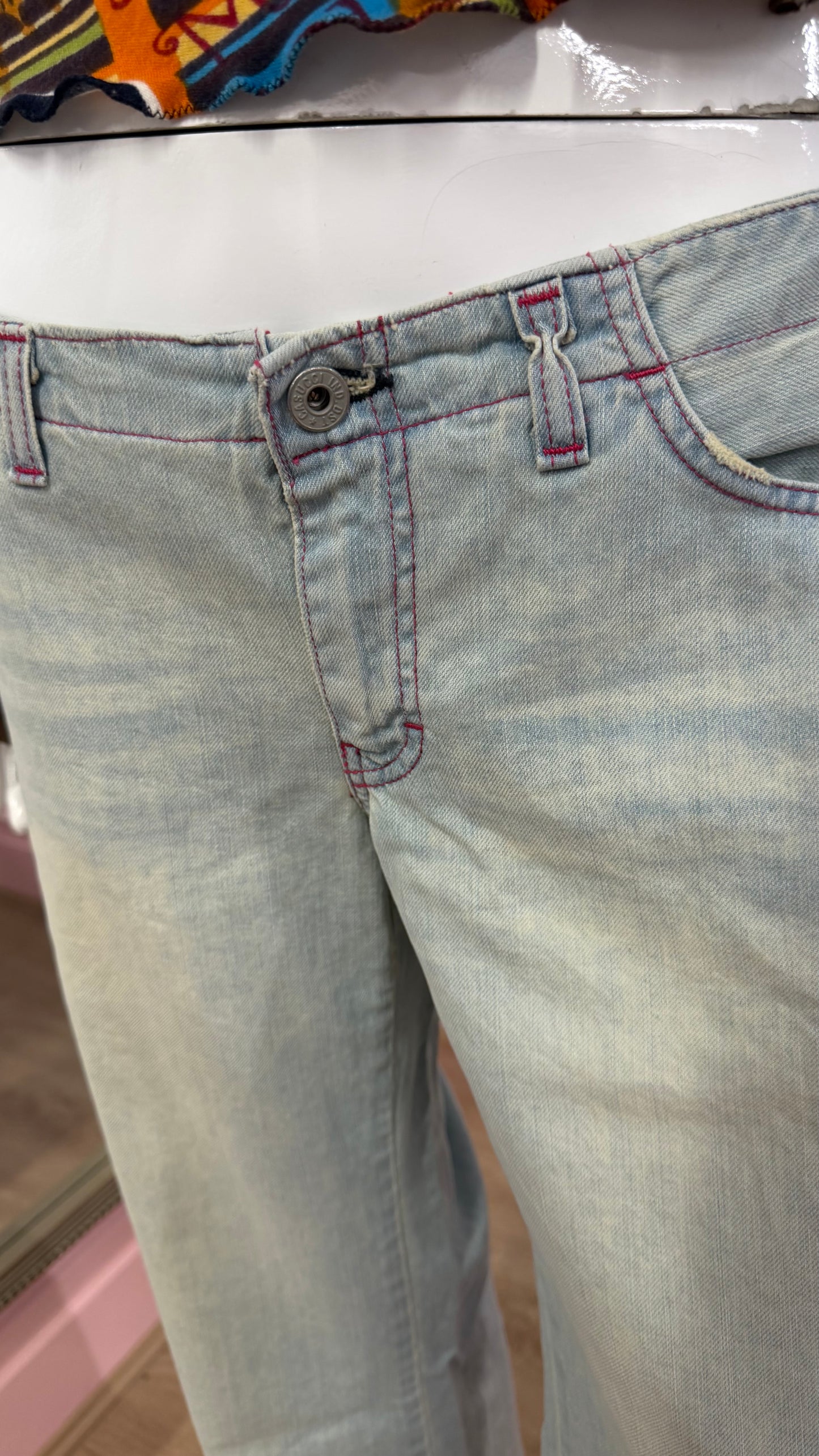 158 light wash flared jeans