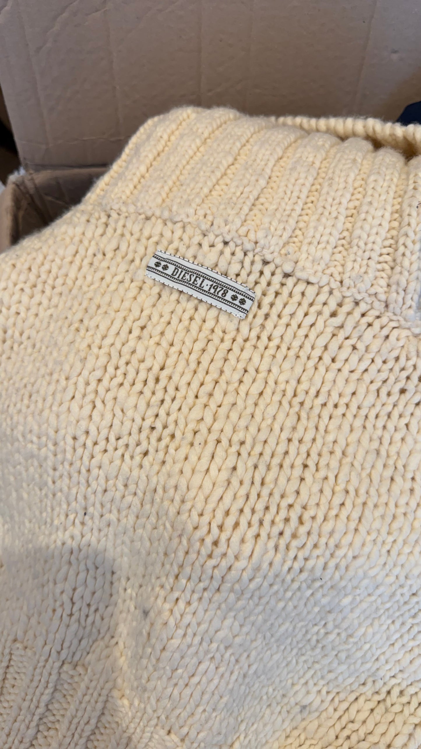 15 Beige Diesel knit jumper