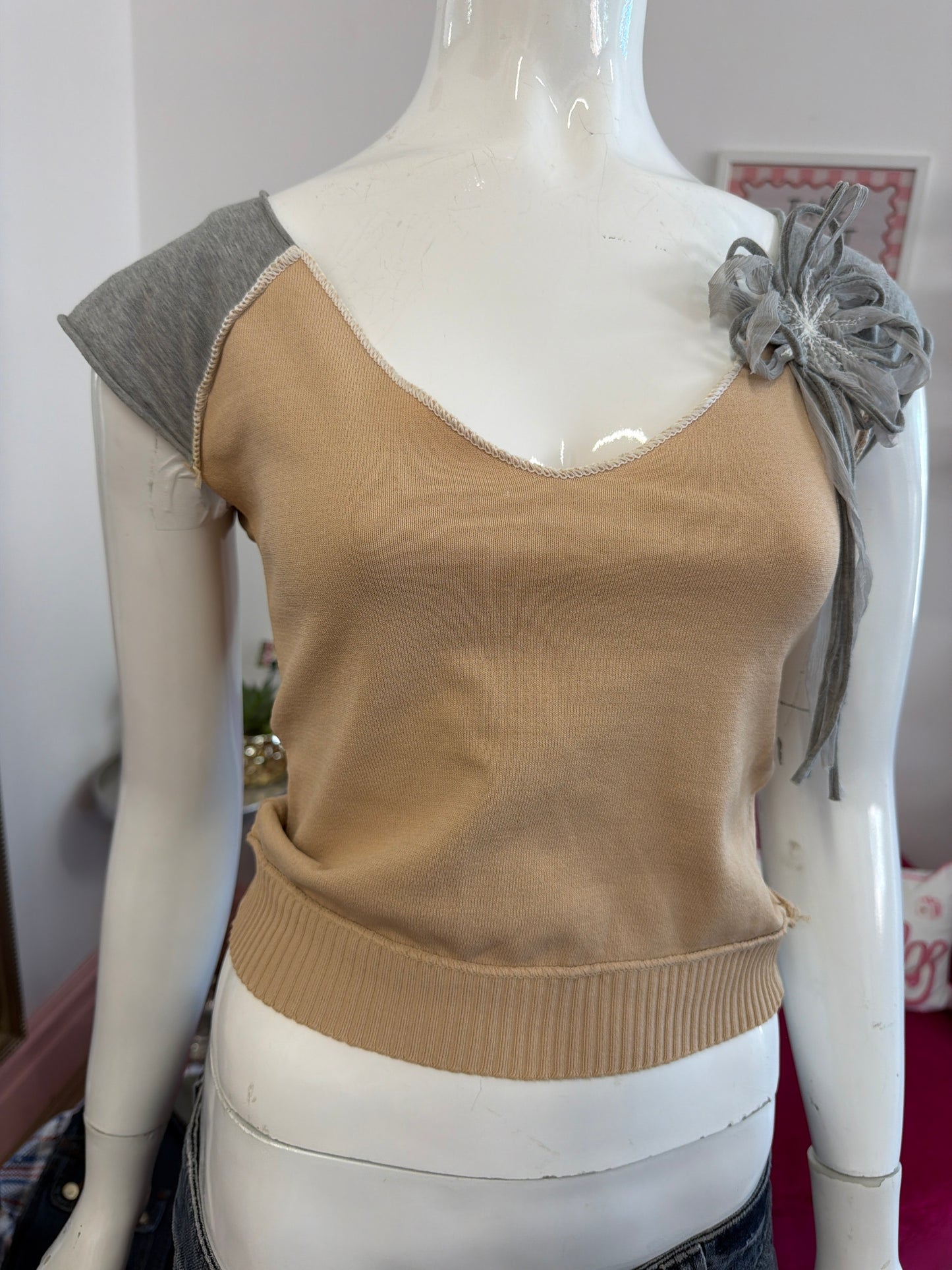 635 Liujo Top Size Small