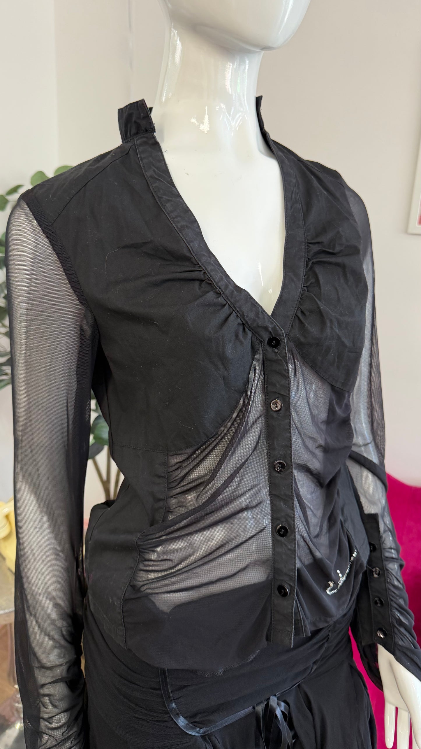 389 Mesh shirt with detailing on back