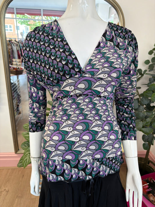 401 abstract print top