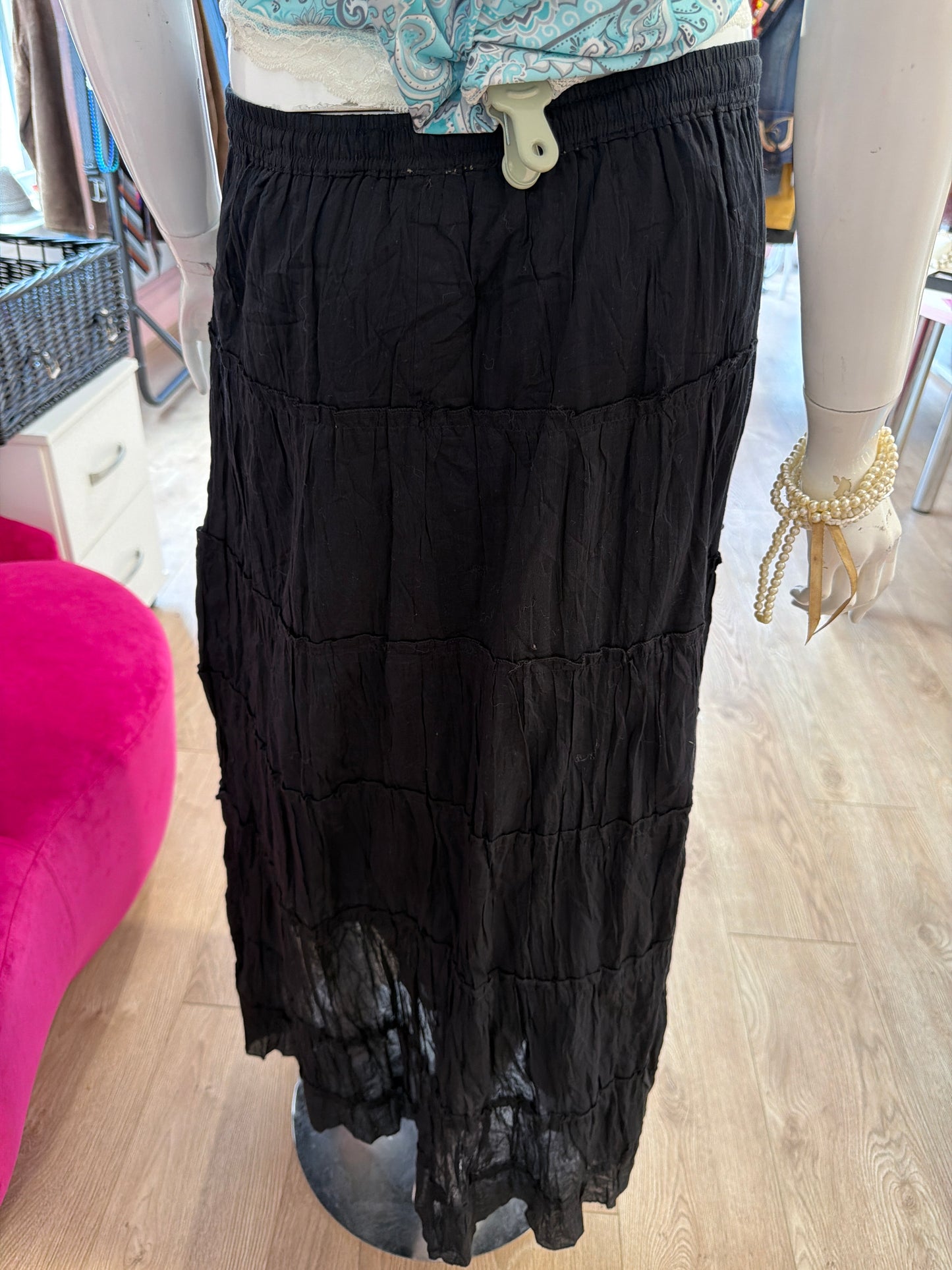 507 Black maxi skirt