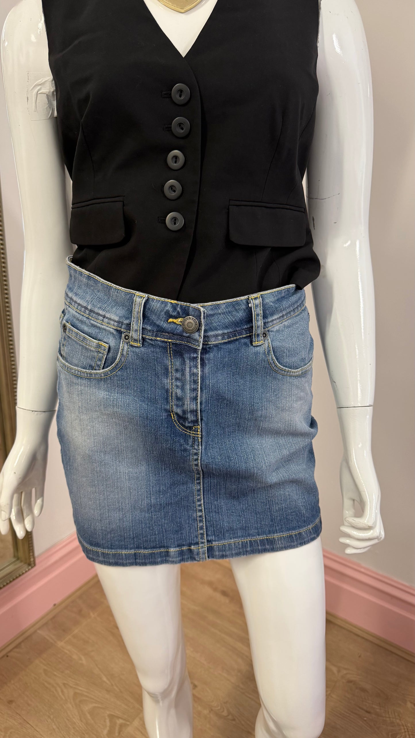 204 denim mini skirt