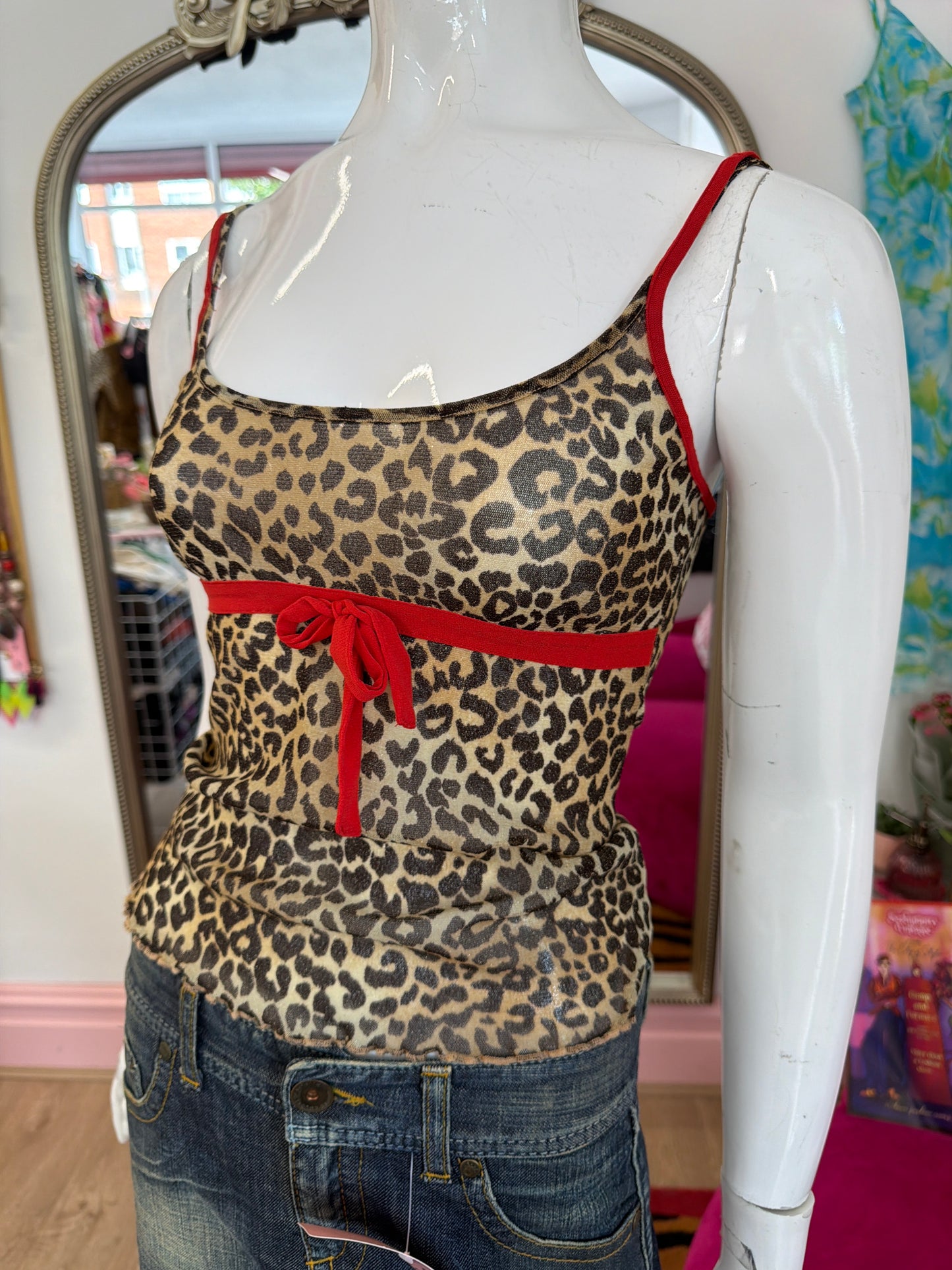 642 Intimissimi Leopard print sheer top Size Small