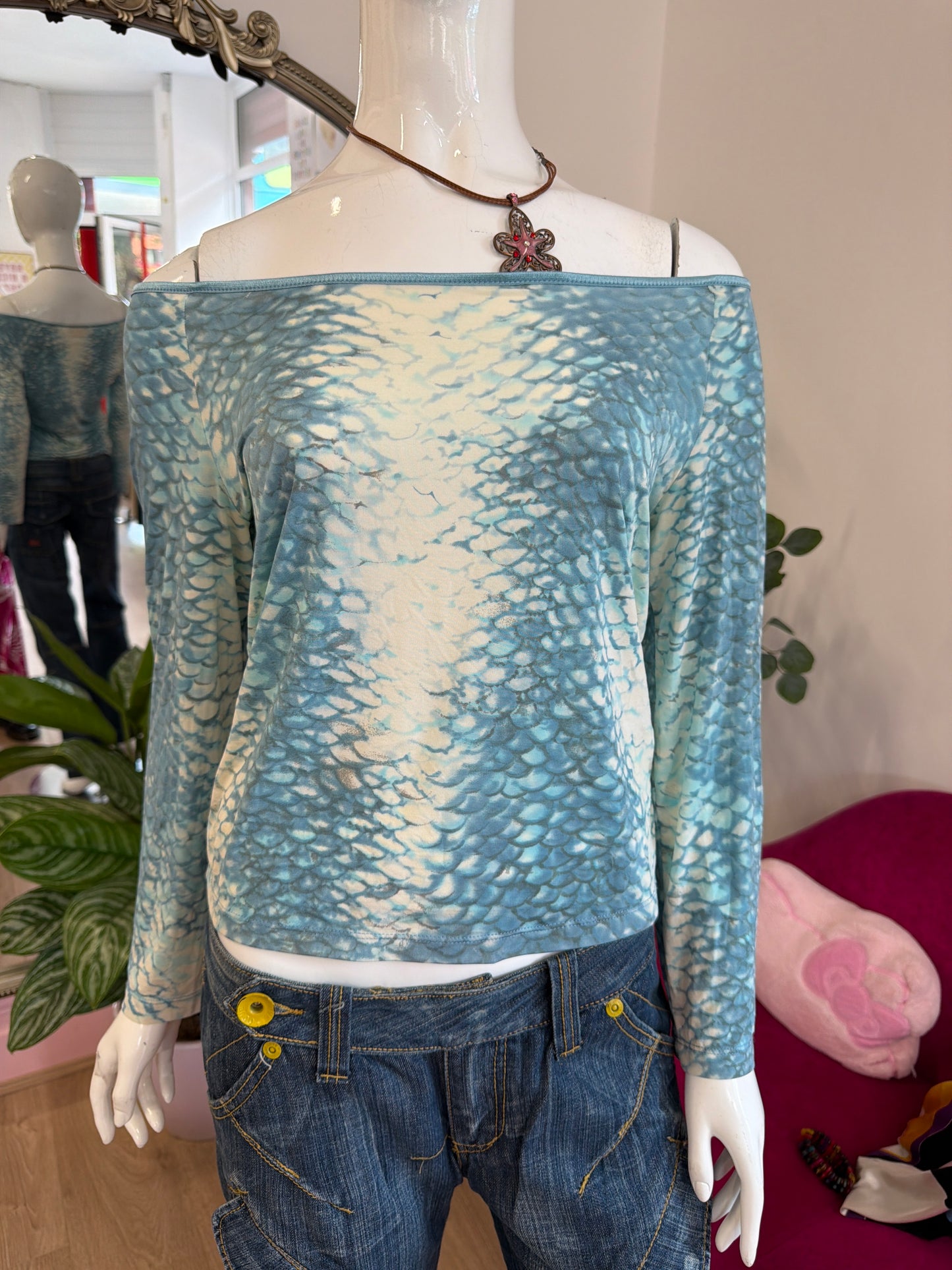 482 Blue snakeskin top