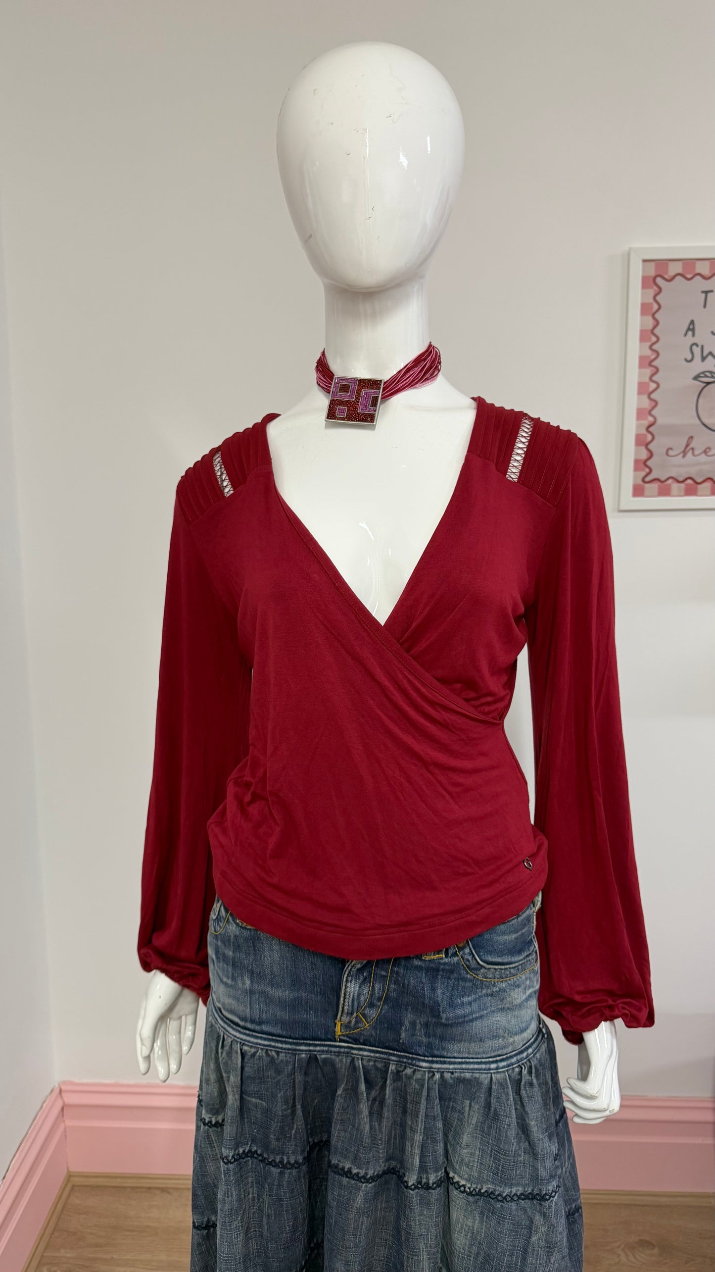 108 Red guess top