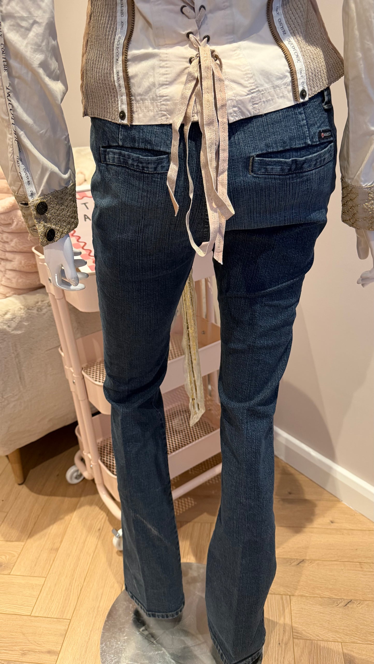 11 Flared Casucci jeans