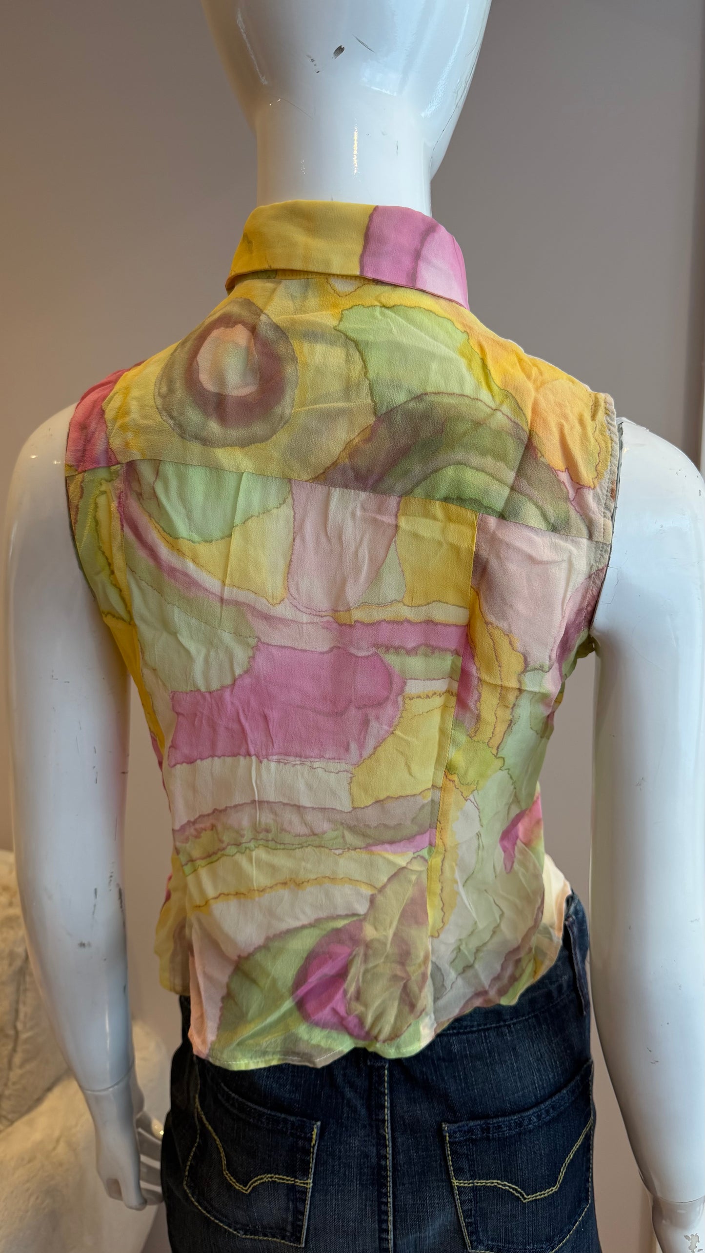 8 Sleeveless Shirt