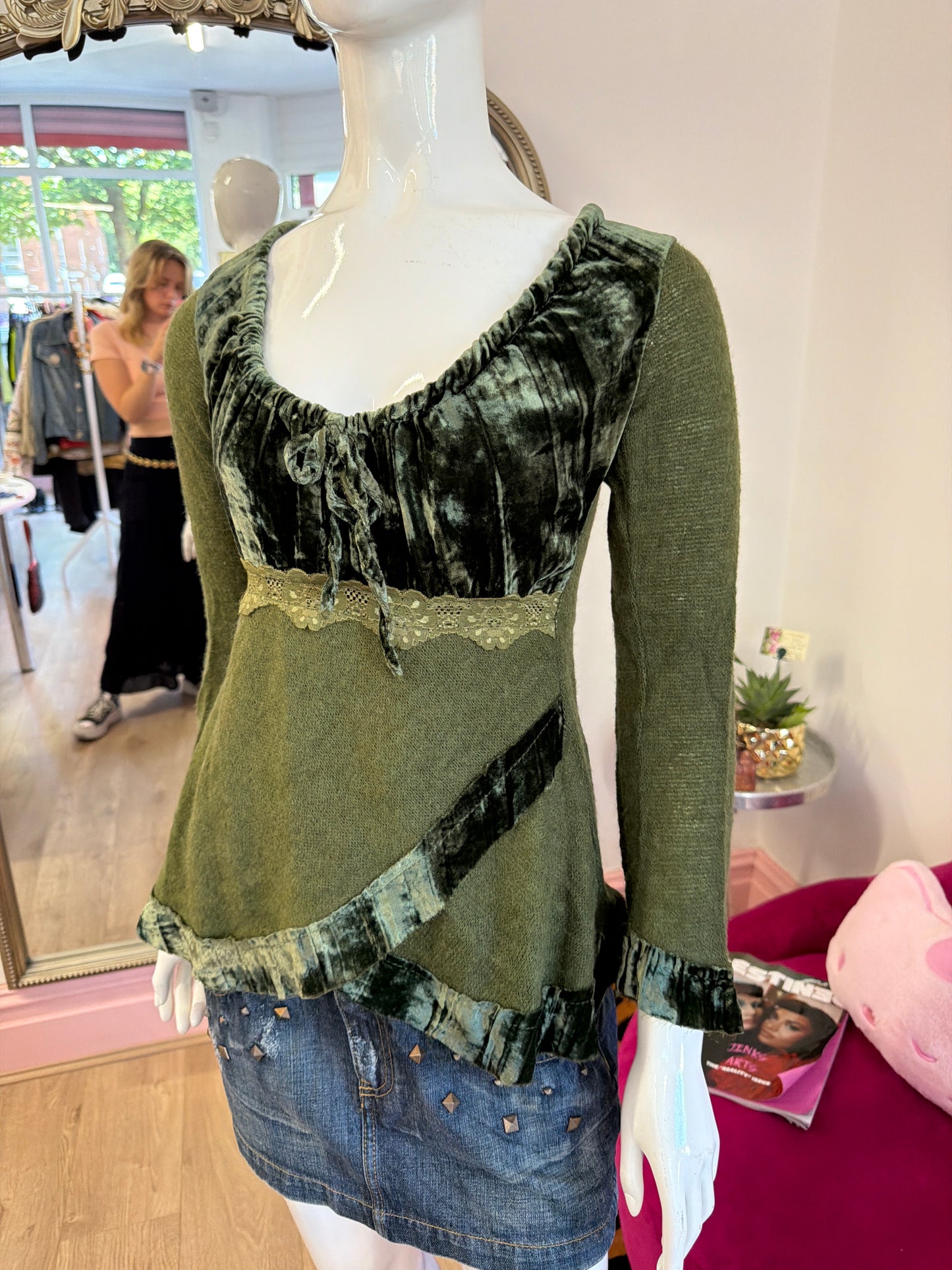 563 Green knit top