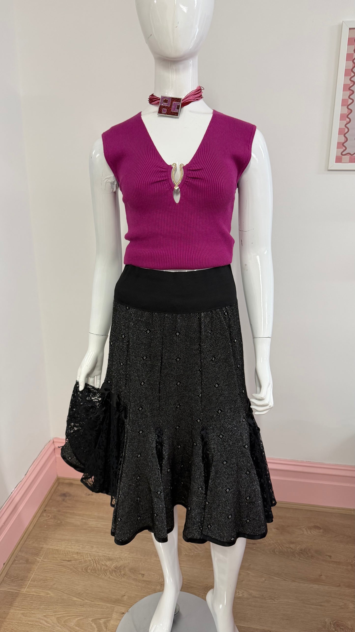 195 Black lace skirt