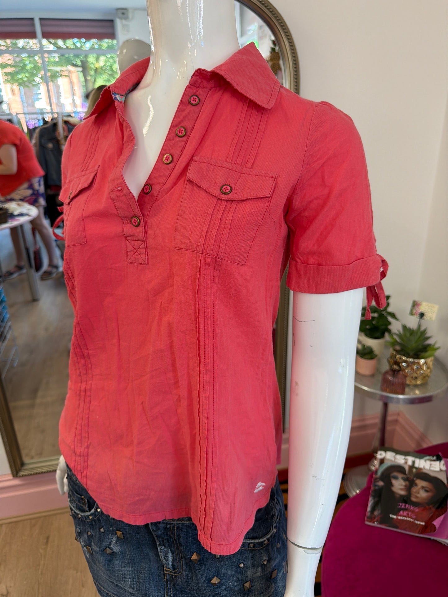 568 coral billabong shirt