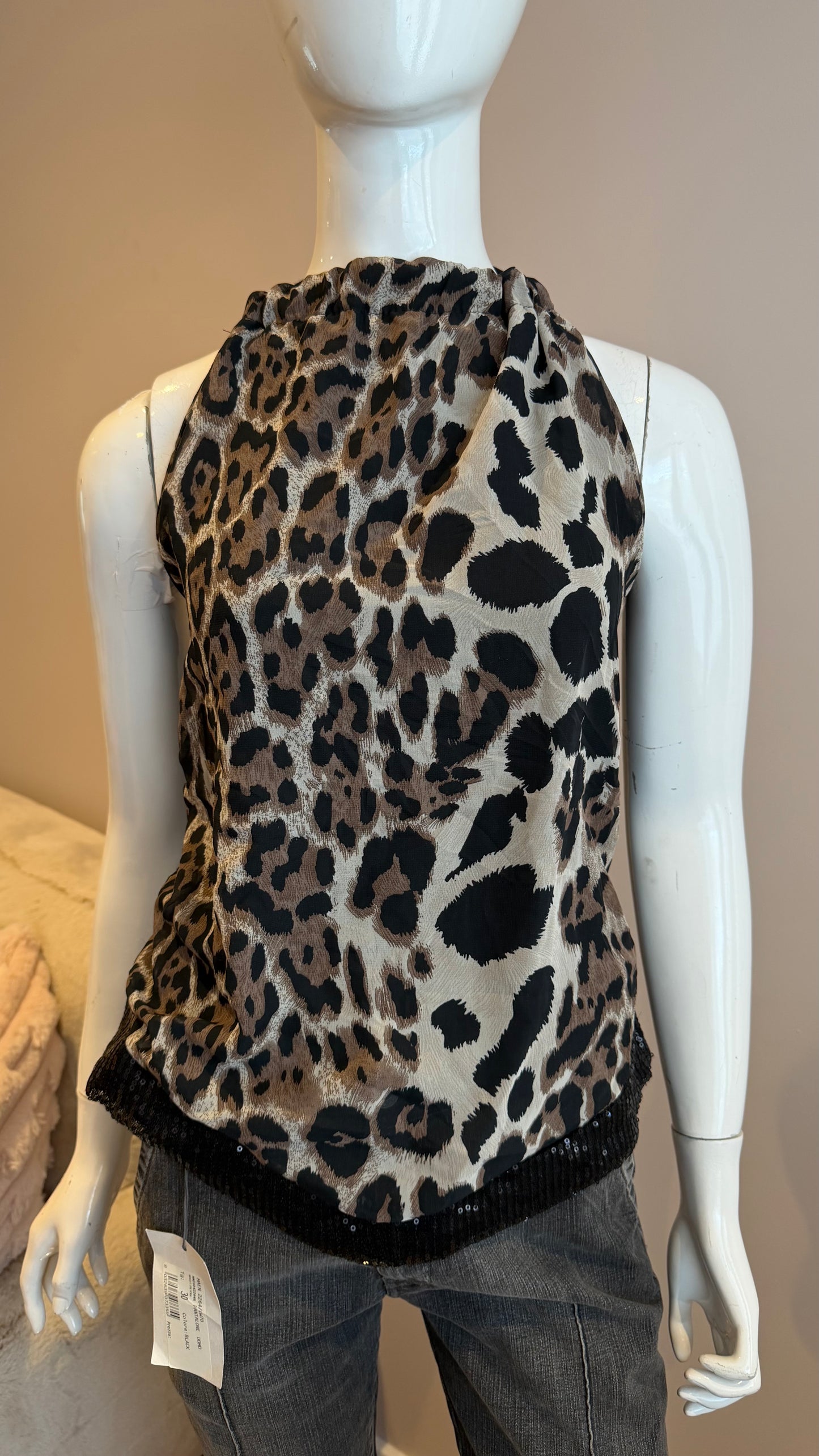 3 Leopard print halter neck top