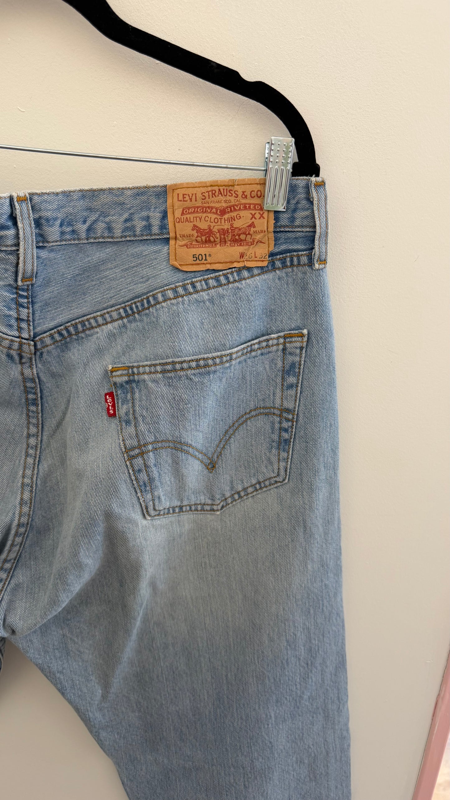 365 Levi’s 501 jeans W36” L32”