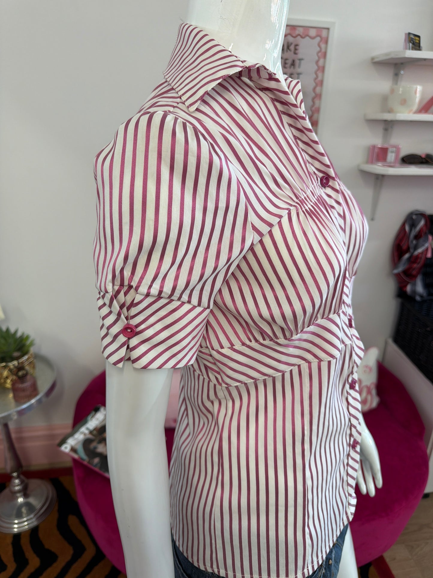 567 White & pink striped shirt