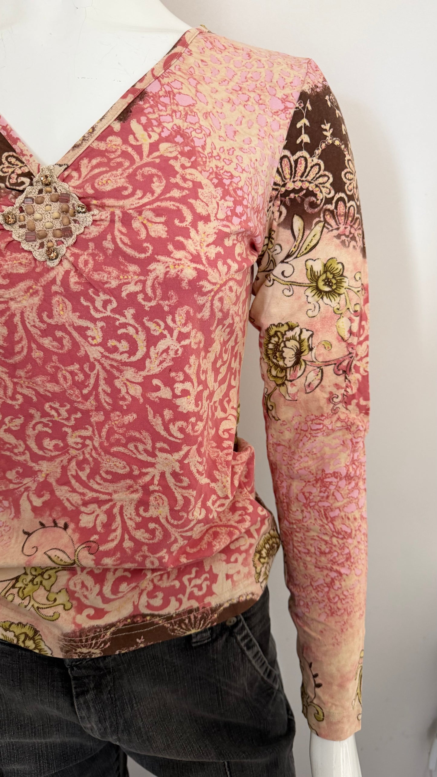 26 Pink patterned top