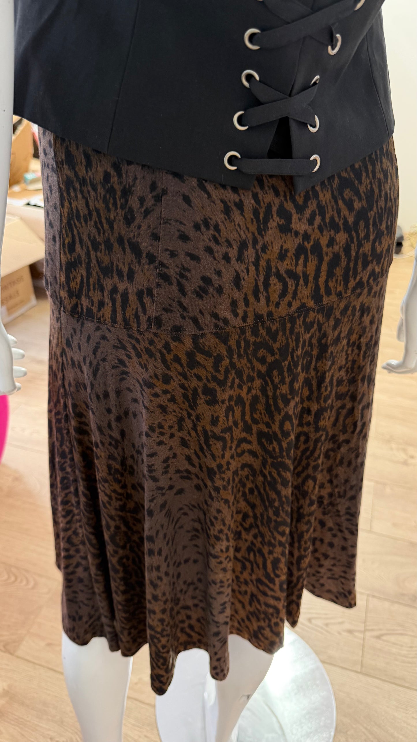 207 leopard print skirt