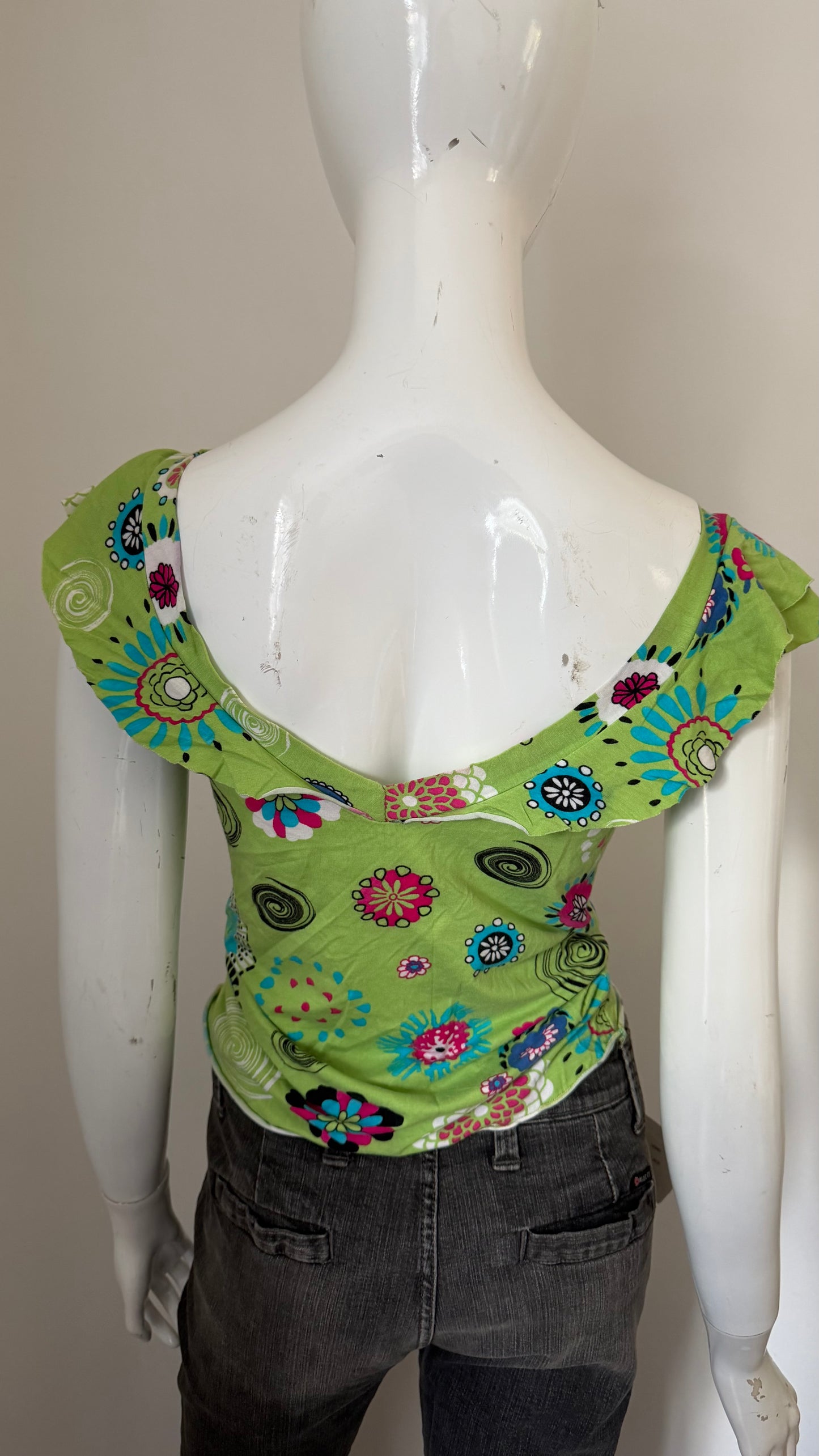 28 Green top