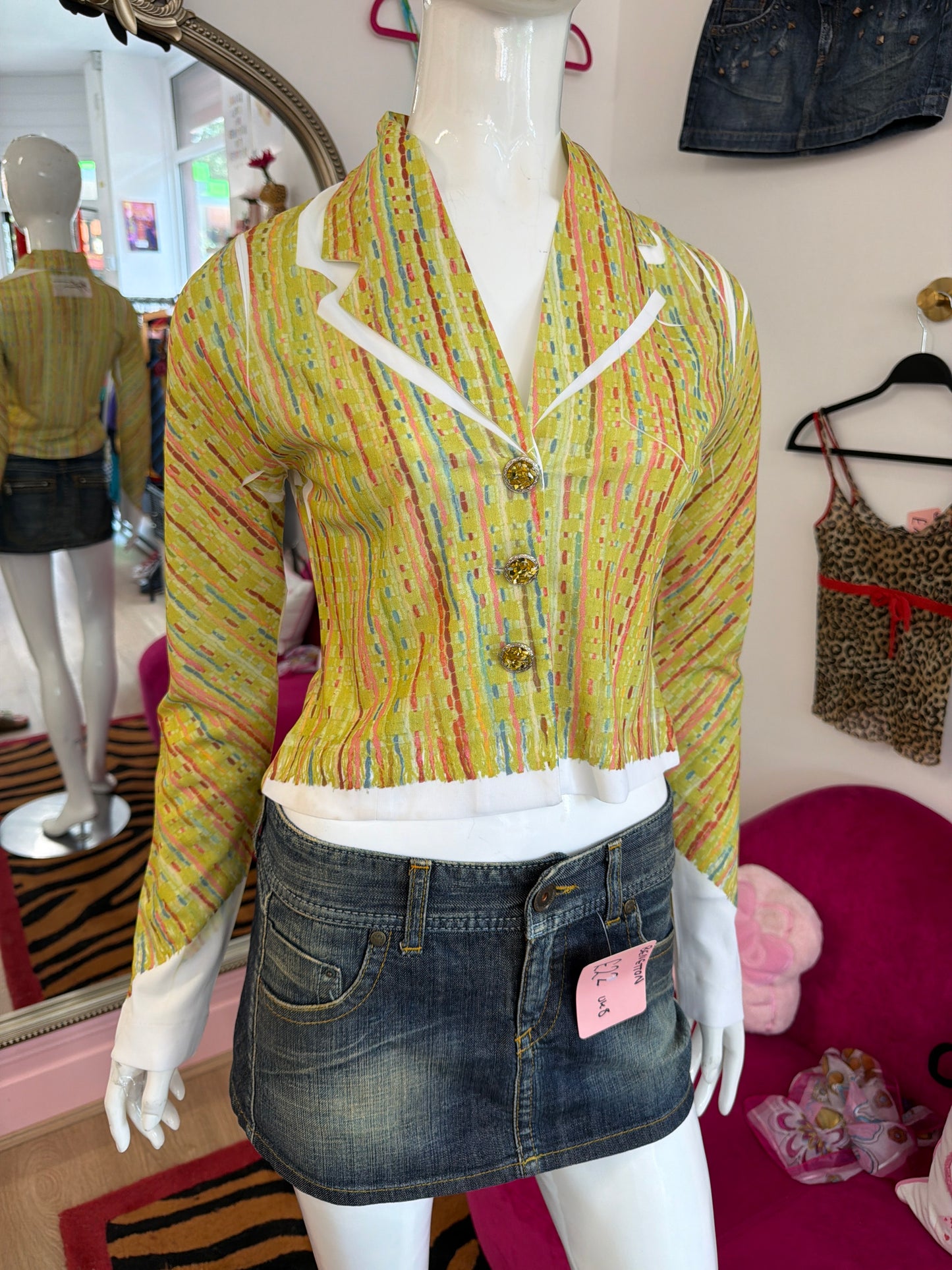 648 Colourful patterned blazer top Size small