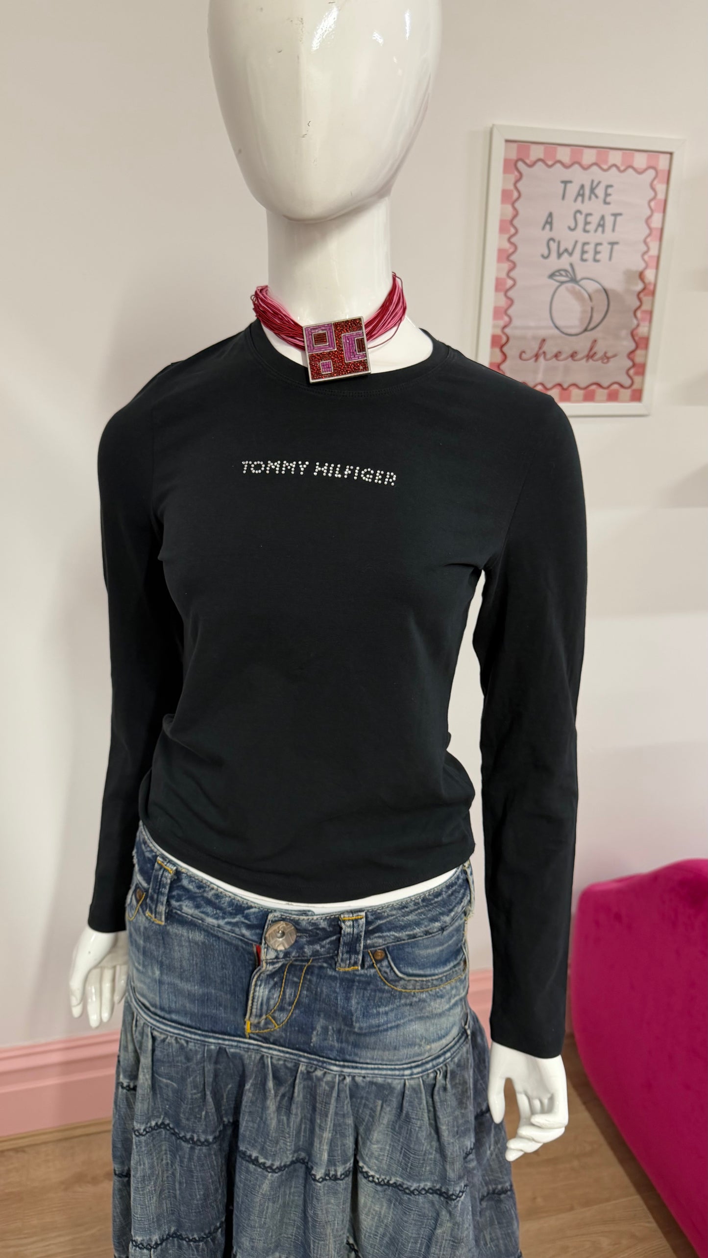 127 Tommy Hilfiger top