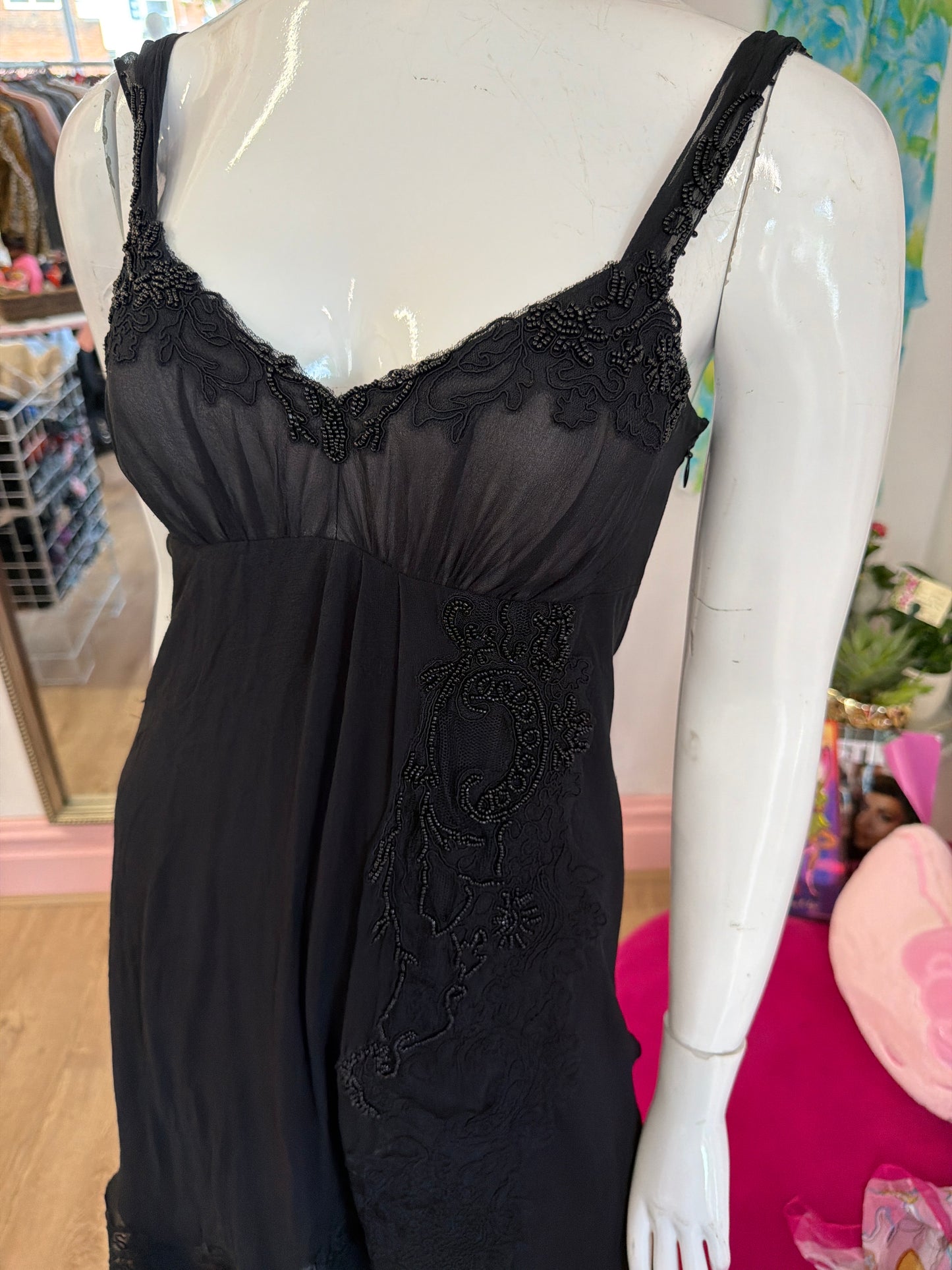 654 Karen Millen black embroidered dress Size 6