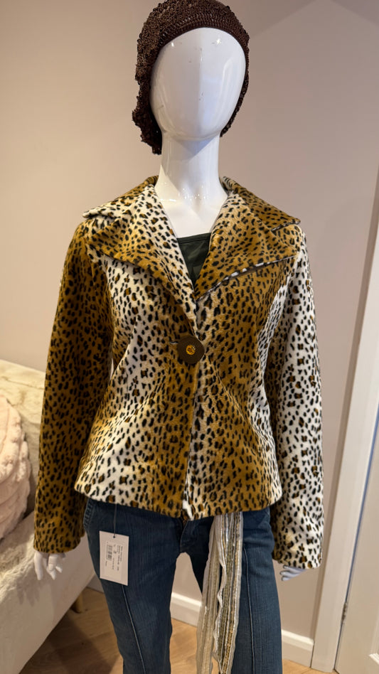 23 Leopard fur coat