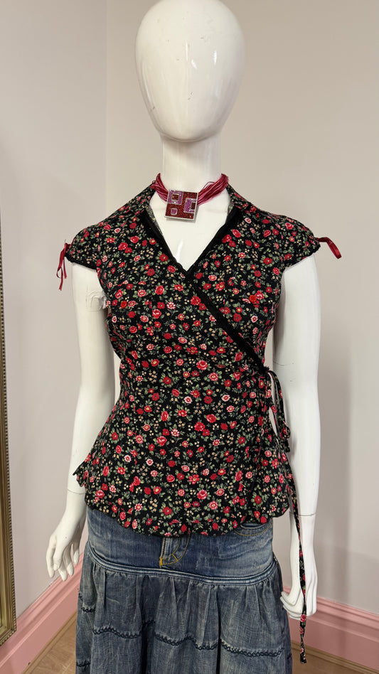 96 Floral wrap top