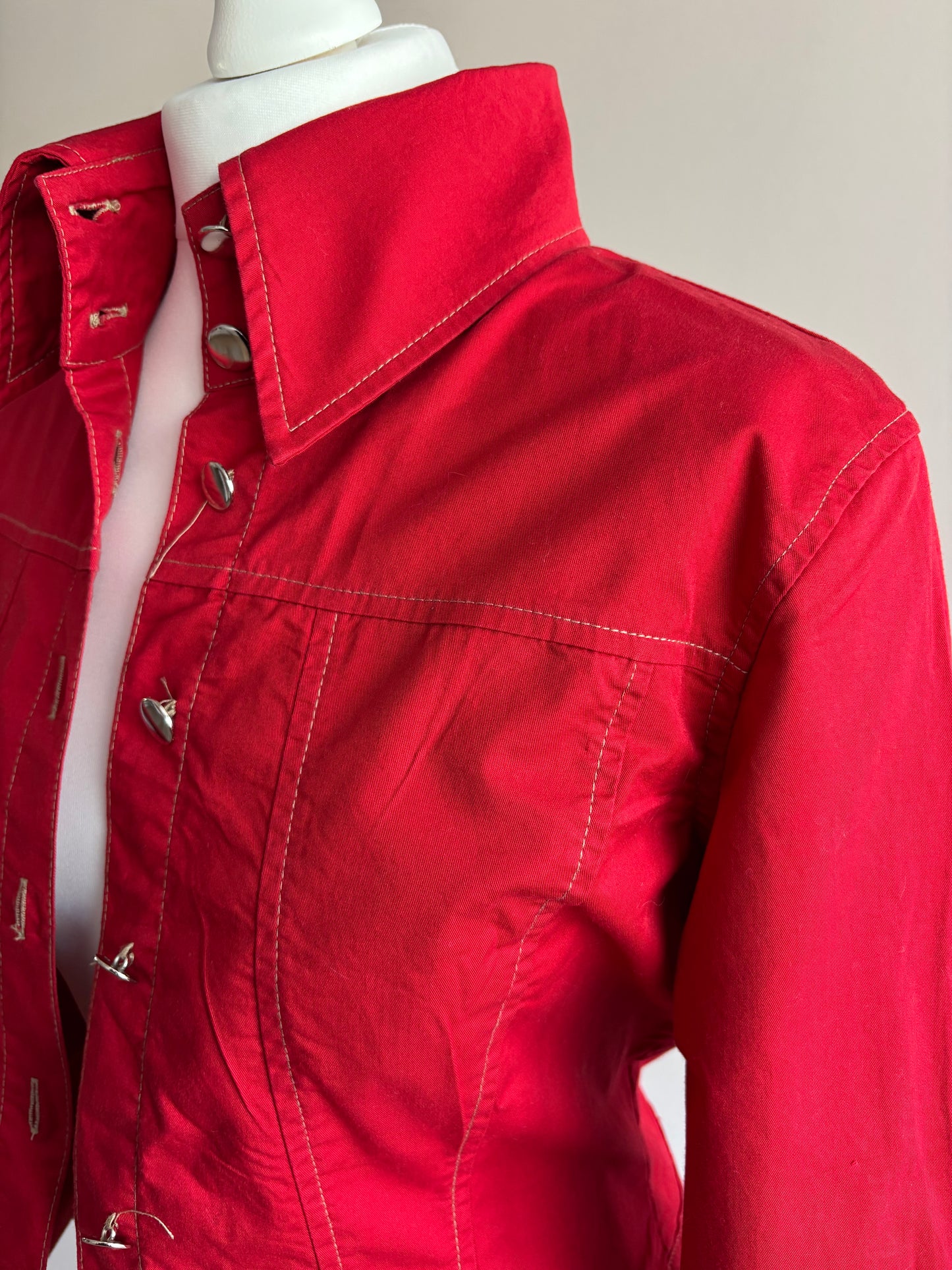Cropped red jacket