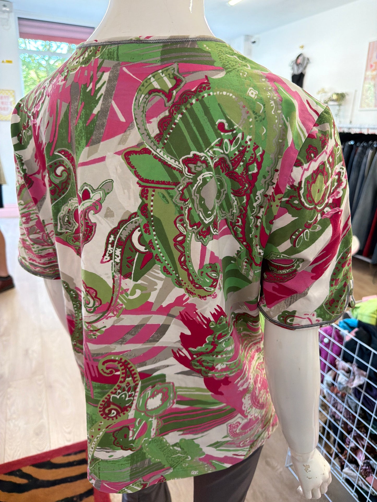 621 Gerry Weber Multi coloured top Size 18