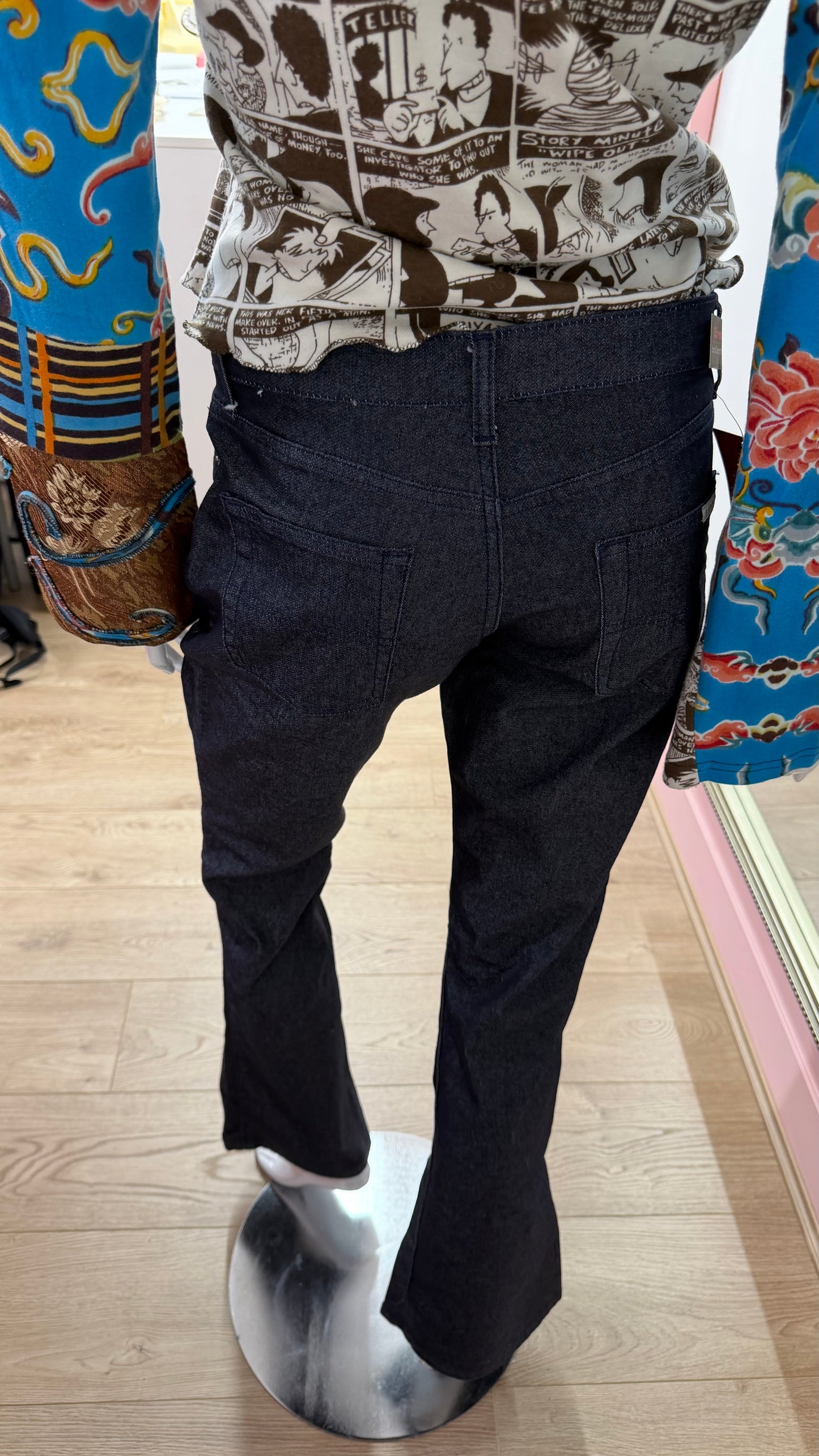 156 Dark stretchy jeans