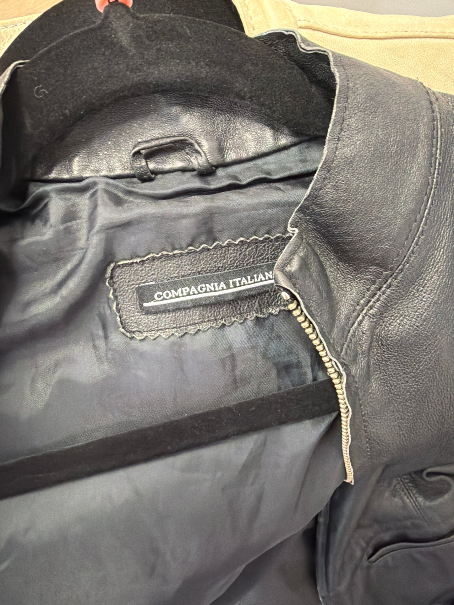 285 Black leather jacket