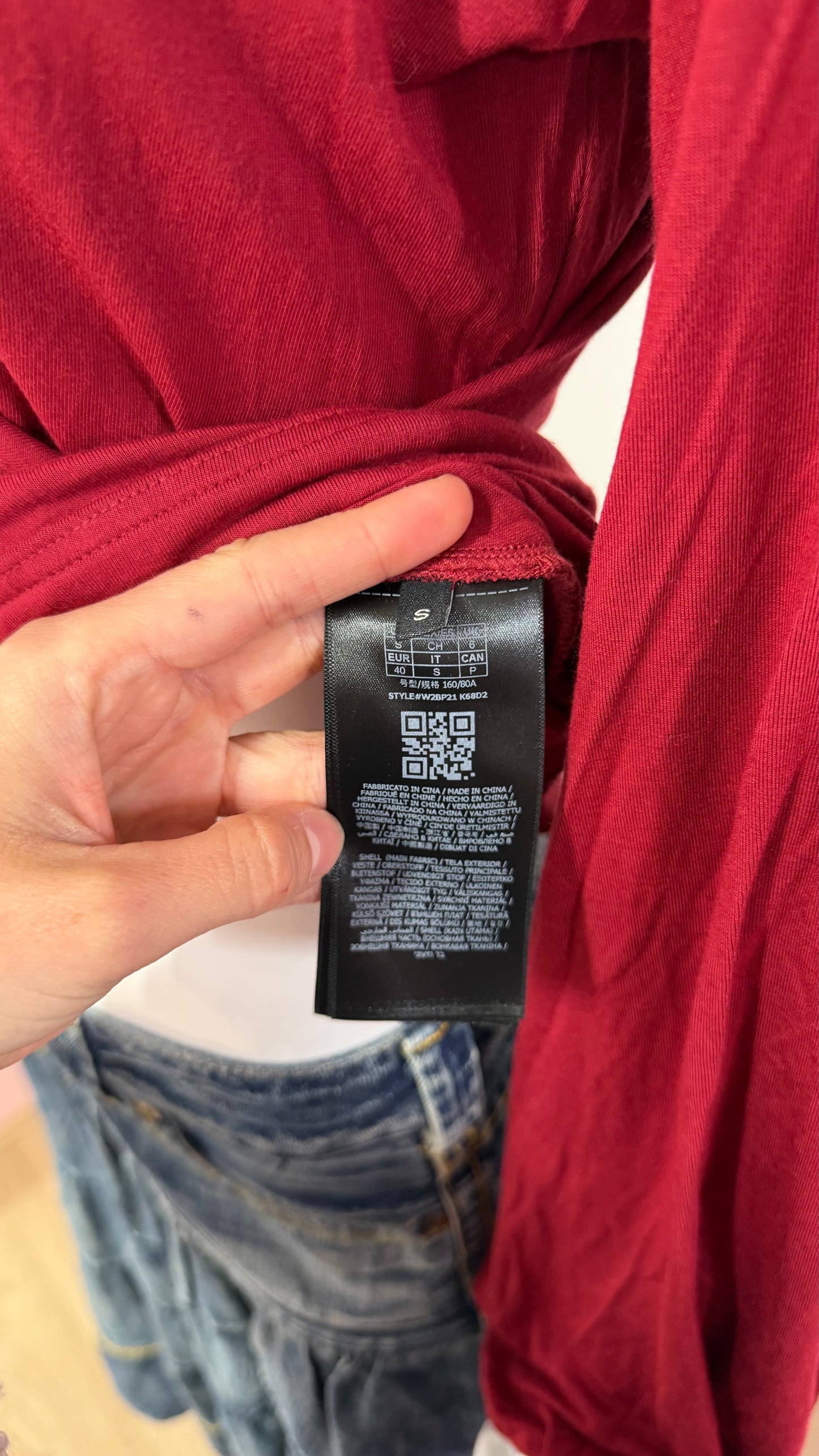 108 Red guess top