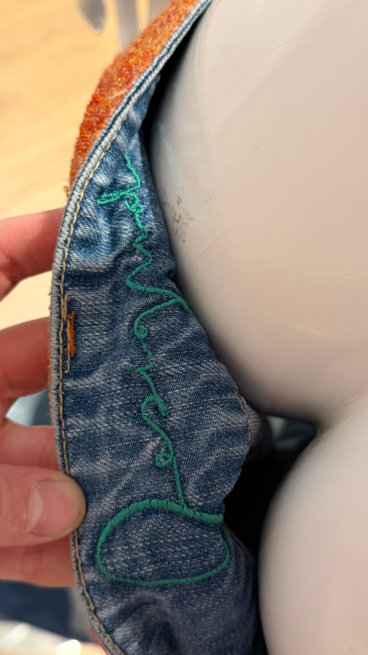 14 Desigual jeans
