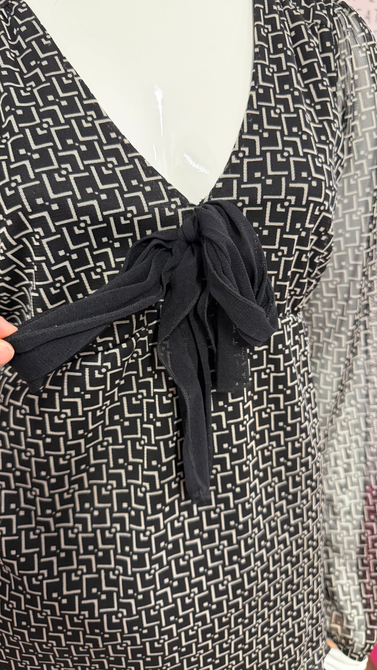 104 sleeve top