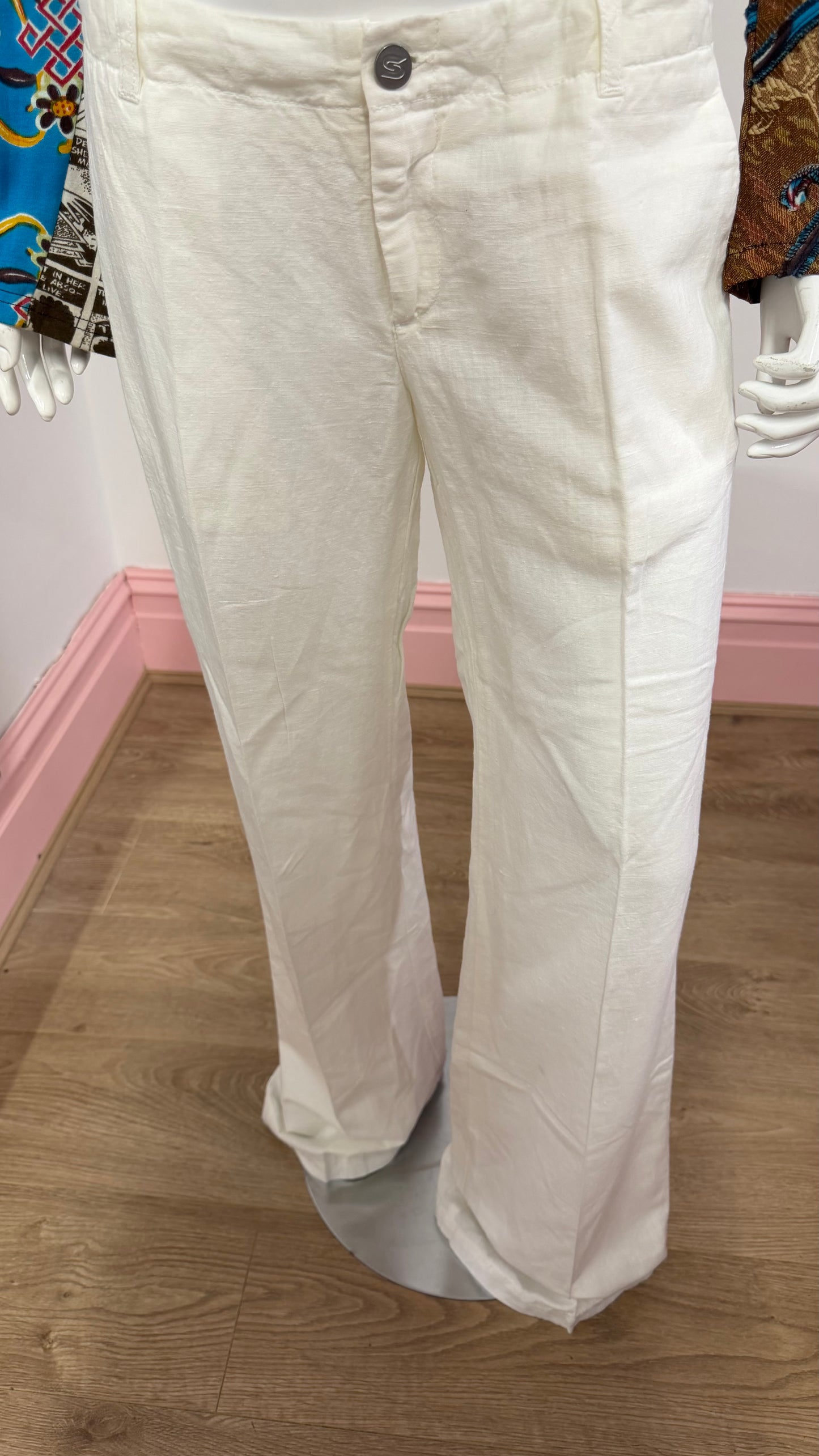 152 white linen trousers
