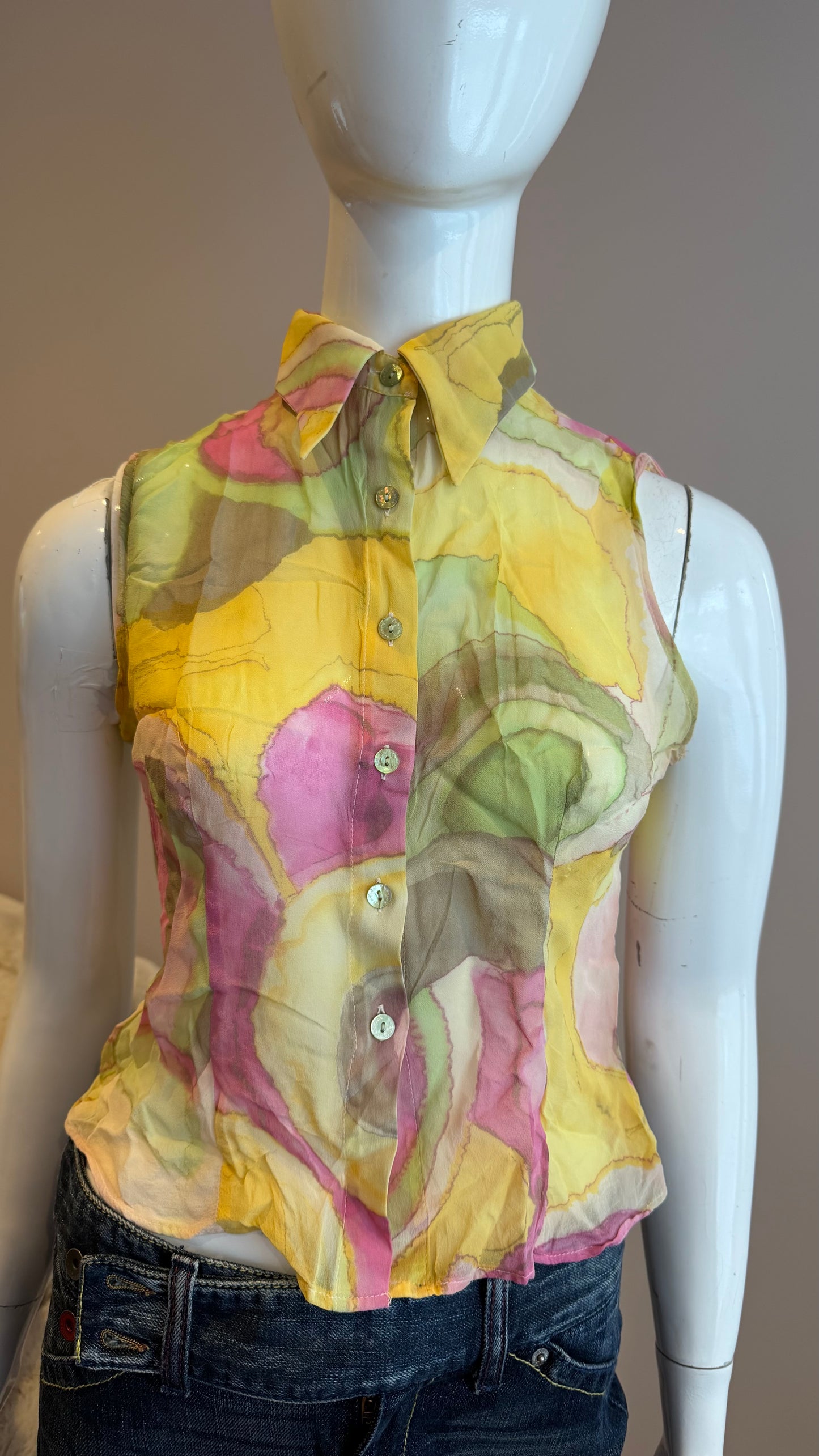 8 Sleeveless Shirt