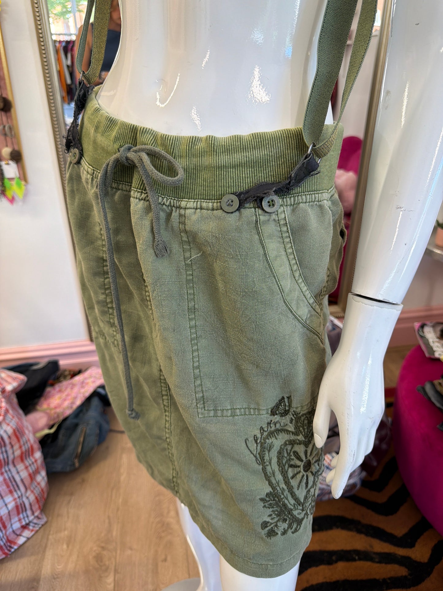 630 Desigual khaki skirt dungarees Size 8