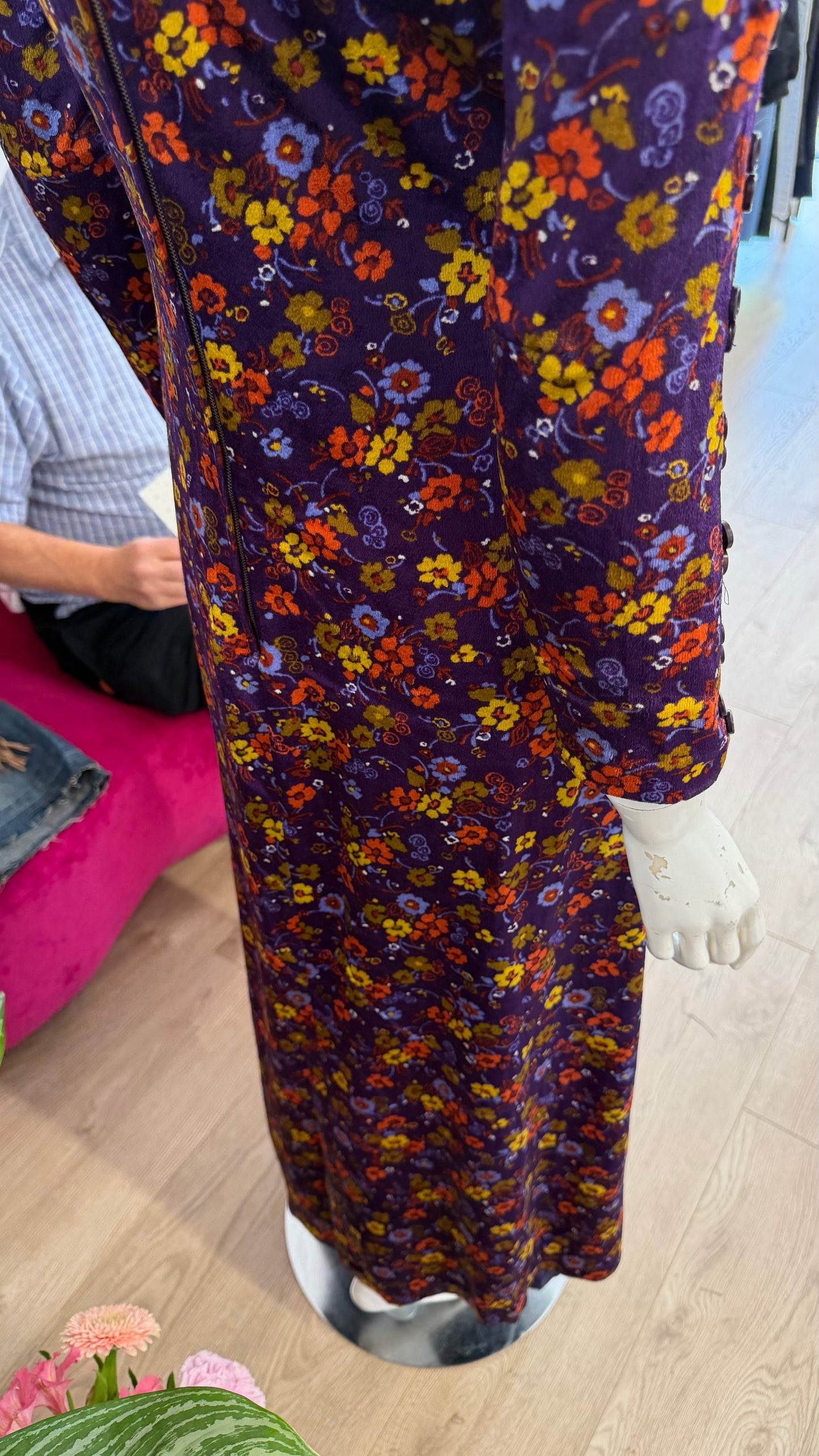 327 1970s purple floral long dress